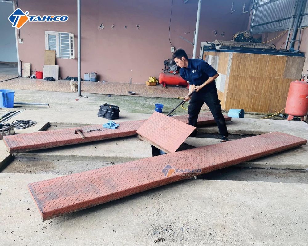 Trọn gói di dời lắp đặt lại cầu nâng 1 trụ Việt Nam
