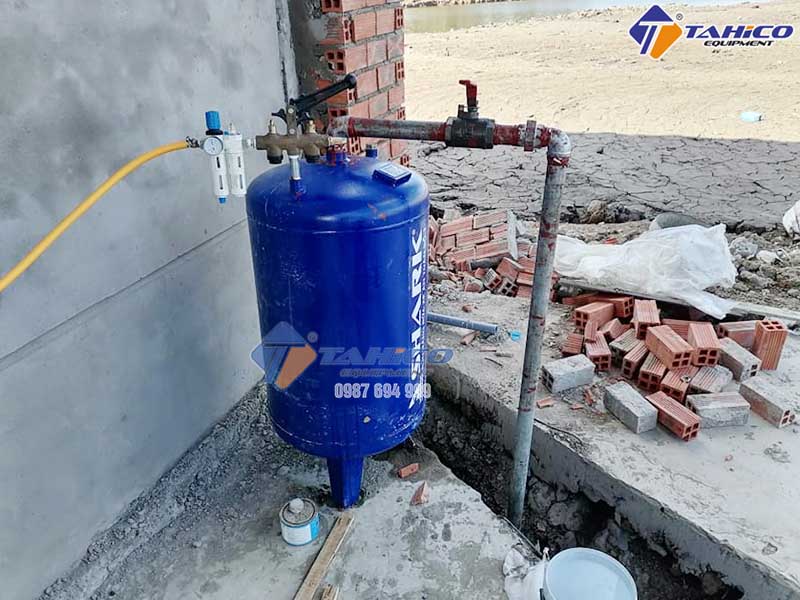 Van khí điều khiển cầu nâng 1 trụ rửa xe ô tô Ấn Độ