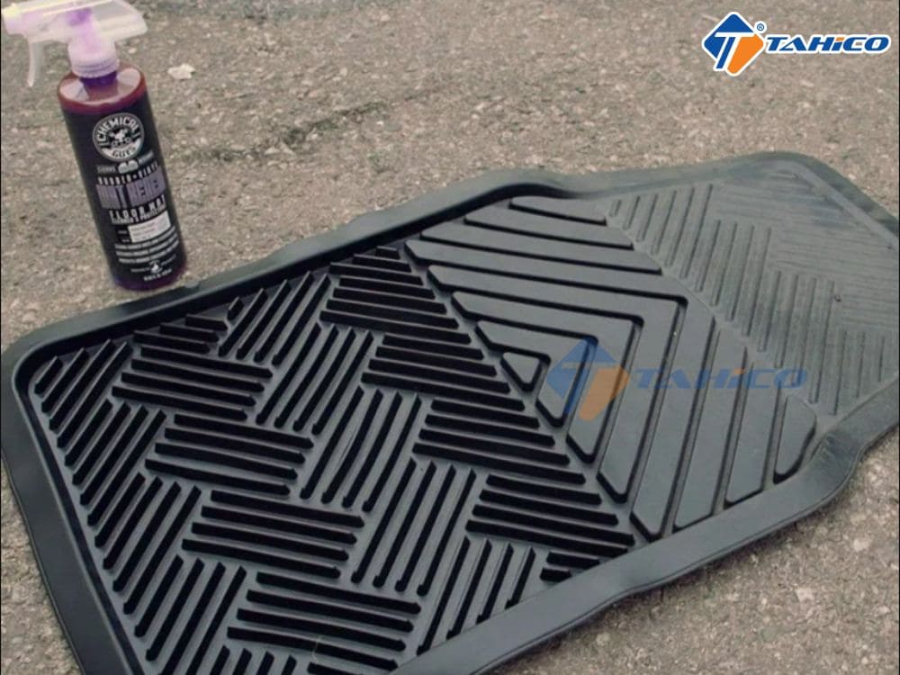 Vệ sinh & dưỡng thảm cao su Chemical Guys Mat Renew