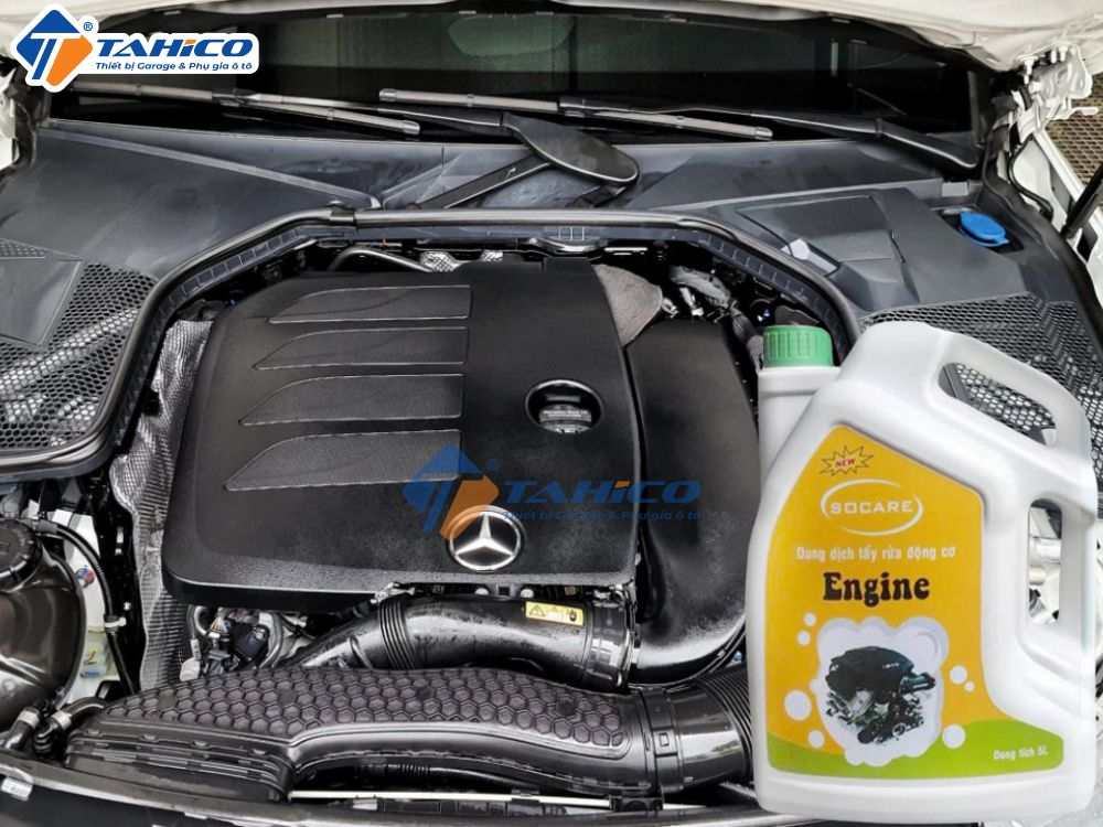 Vệ sinh khoang máy động cơ Socare Engine 5 lít
