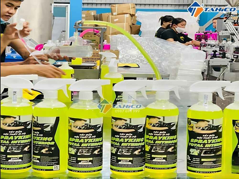 Vệ sinh nội thất đa năng nhám Sprayking Total 1 lít