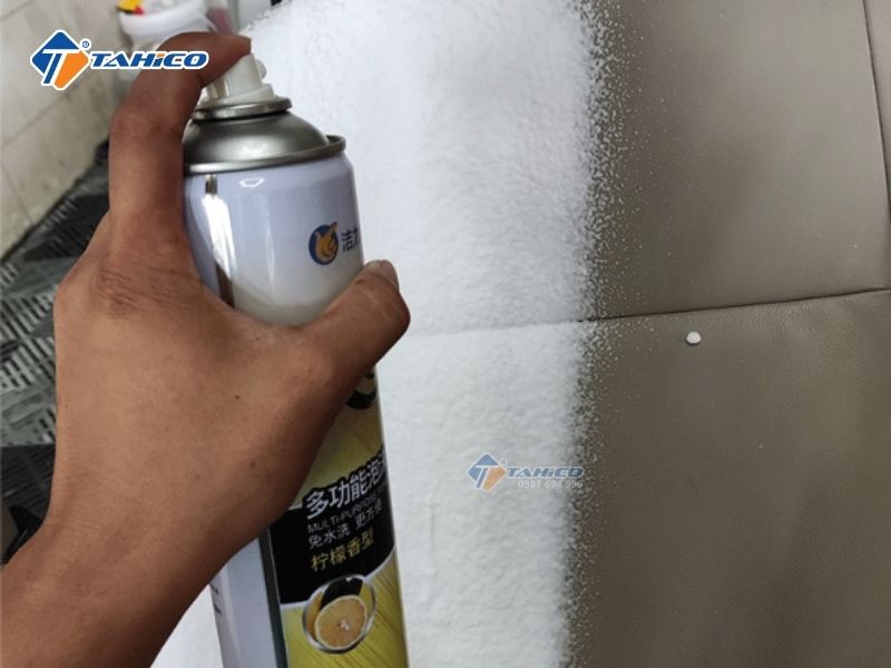Vệ sinh nội thất xe Jilie P06 620ml