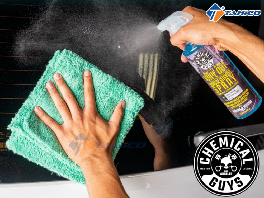 Vệ sinh sau đánh bóng Chemical Guys Wipe Out Surface Cleaner