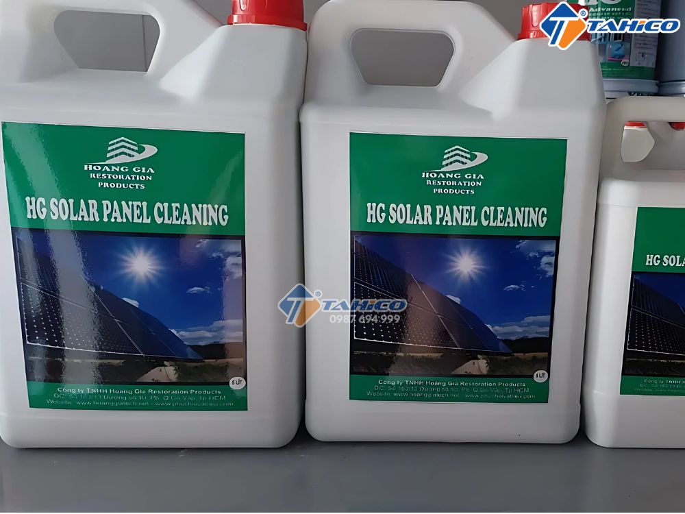 Vệ sinh tấm năng lượng mặt trời HG Solar Panel Cleaning